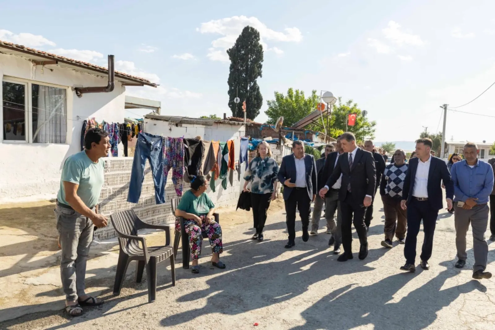 Başkan Tugay Çırpı’da Vatandaşlarla Buluştu