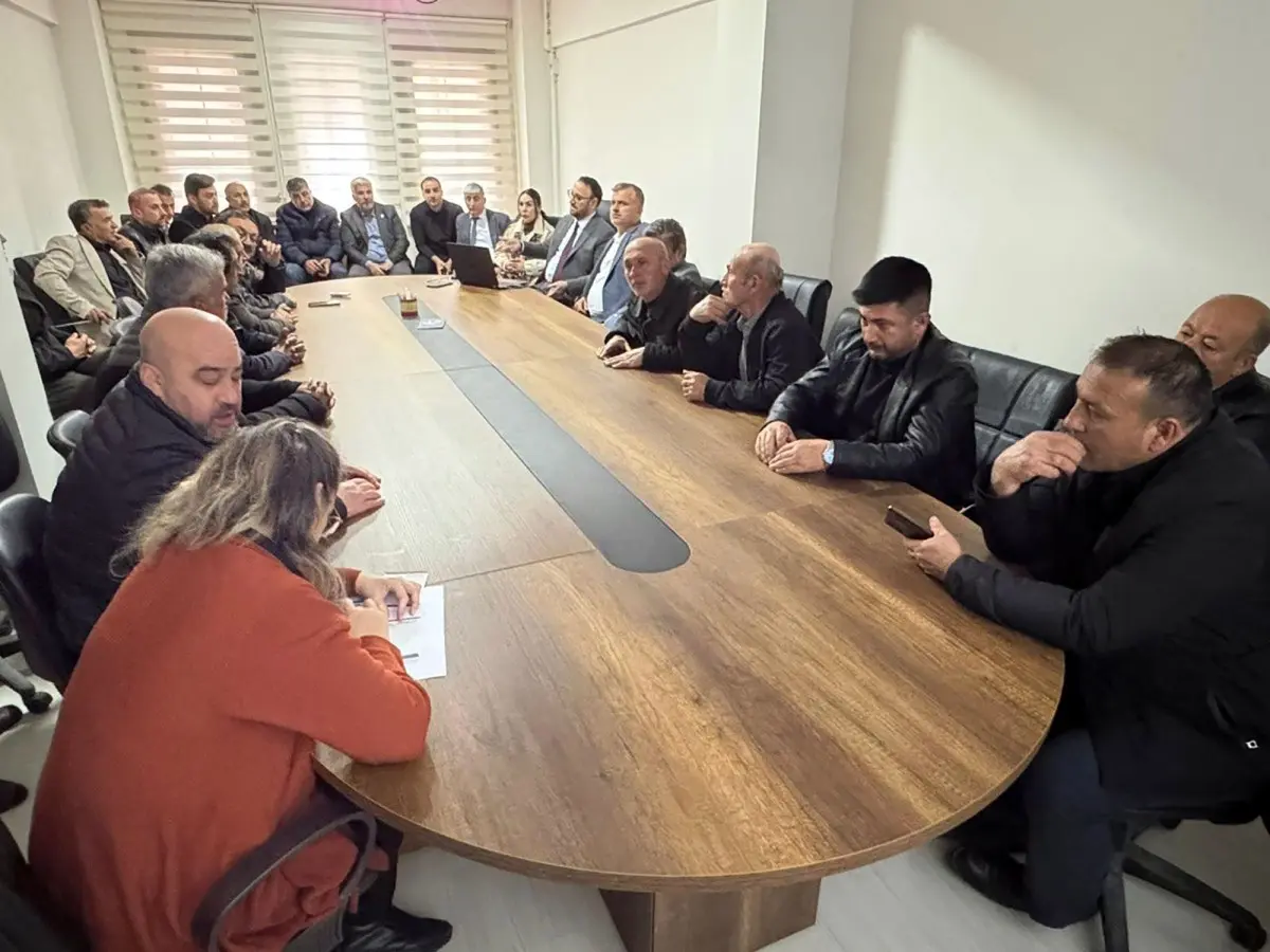 Büyükşehir’den Muhtarlarla Sahada İstişare Buluşmaları