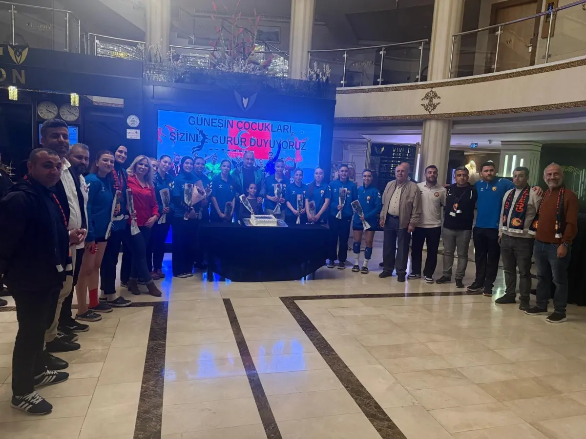 Güneşin Çocukları Kadın Hentbolunda 1. Lig’e Yükseldi