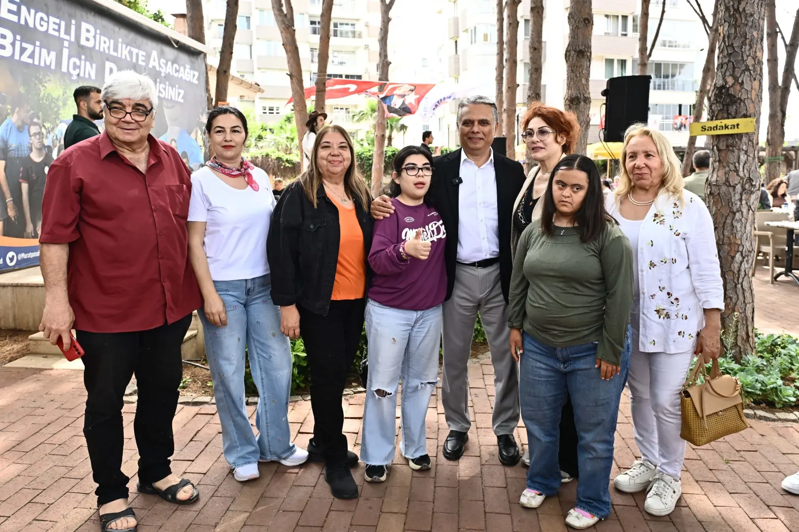 Başkan Uysal, Engelsiz Kafe’de Özel Bireylerle Buluştu