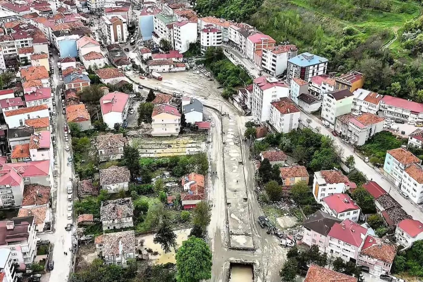 Samsun Havza’da Sel: Dereler Taştı, 80 Milyon TL Acil Destek Gönderildi