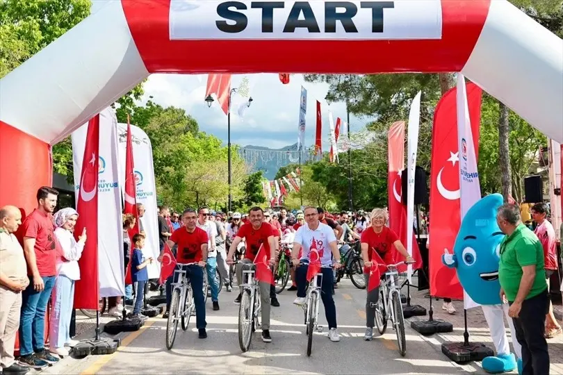 Denizli’de 19 Mayıs Coşkusu Bisiklet Turu ile Yaşandı